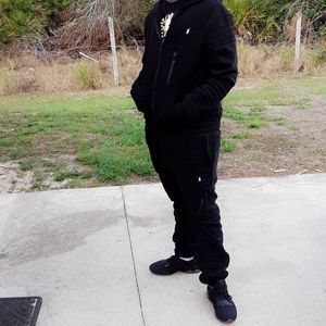 Meet your Posher, Raymond